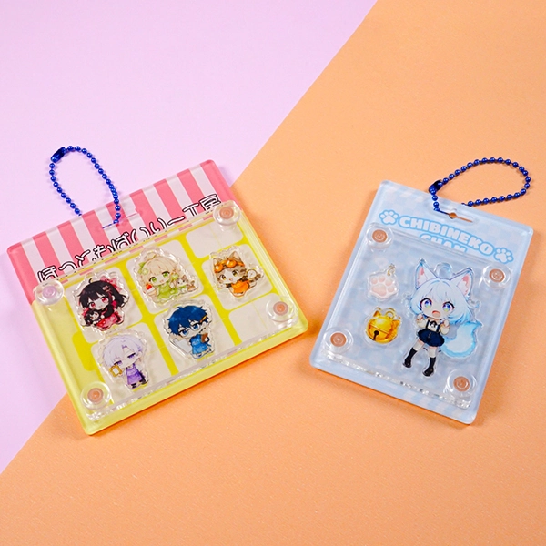 ピンクのシャカシャカアクリルキーホルダー