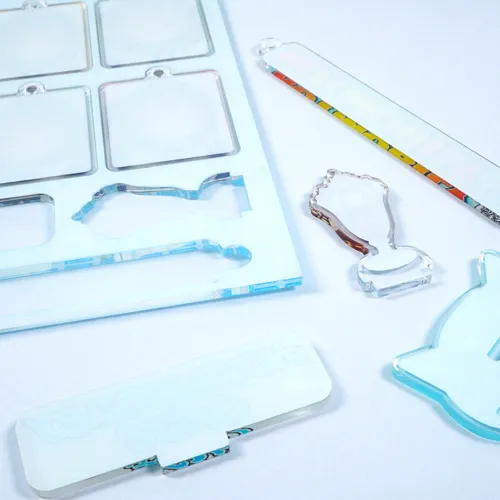 板からパーツを取り外す