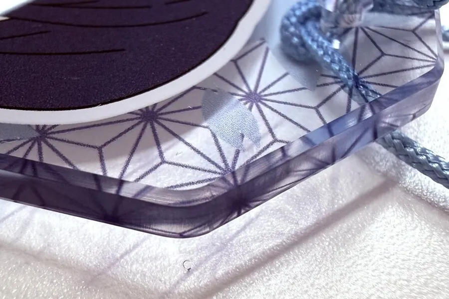 エッジ加工はCNC加工を採用！