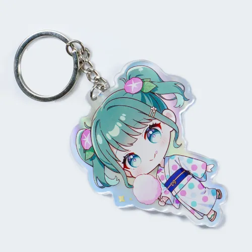 光を反射して虹色に！レインボーアクリルキーホルダー